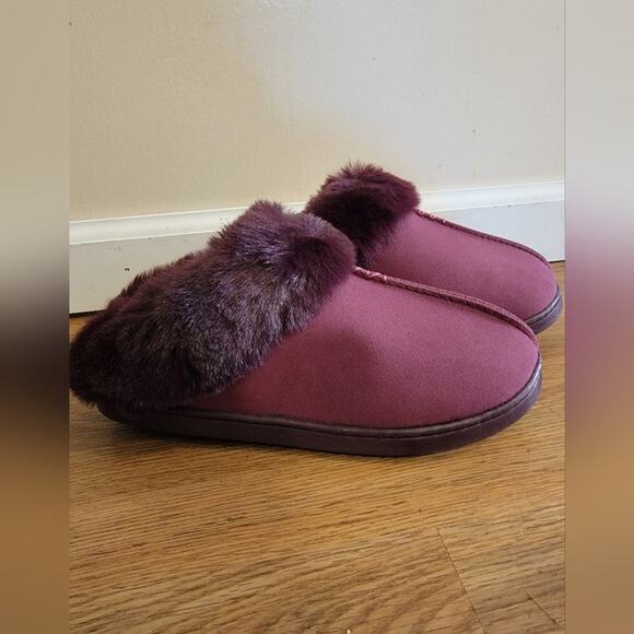 NWT Womans 8/9 Eggplant Lauren Conrad Slip On Slippers - Picture 1 of 12